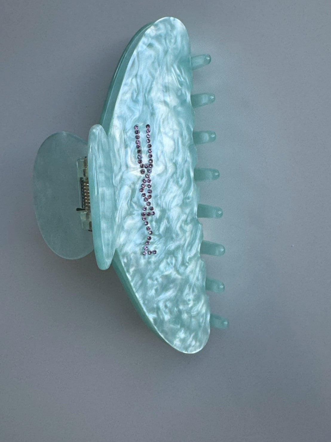 MAC hair claw clip