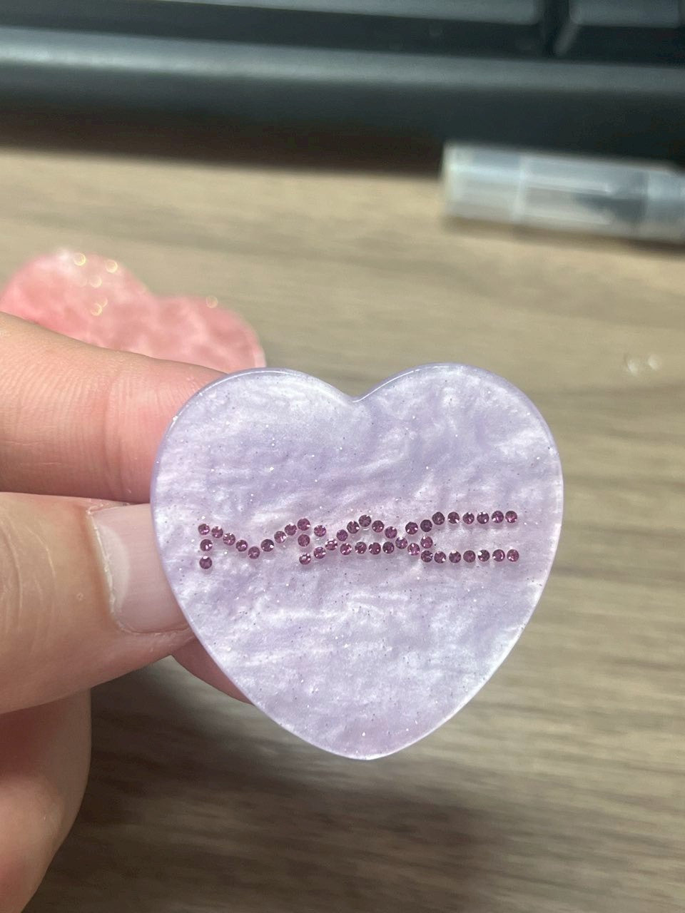 MAC mini hair clip